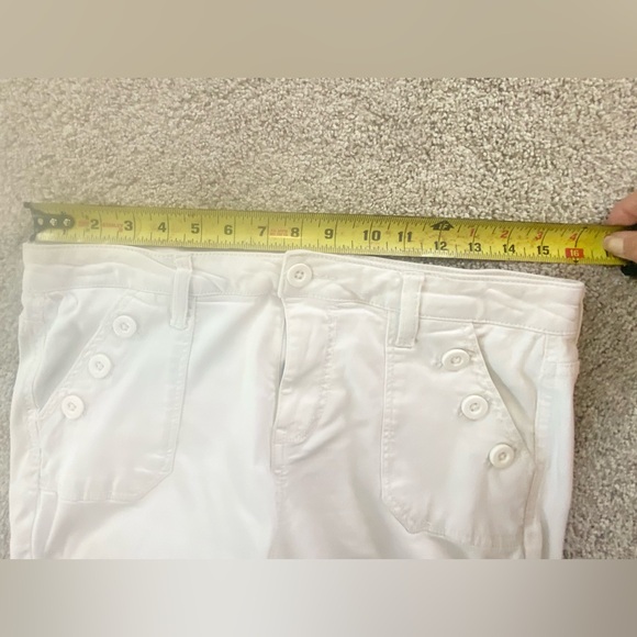 Shorts Size 9 - Picture 13 of 14